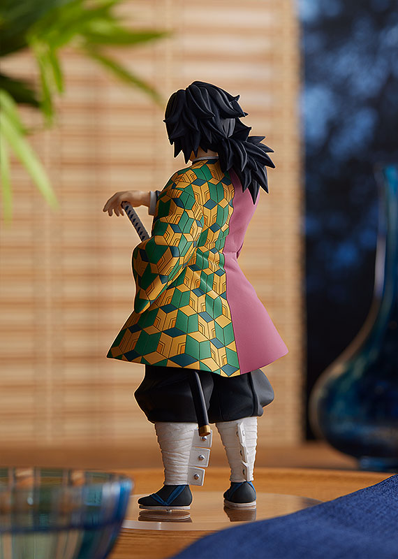 Giyu Pop Up Parade Figure