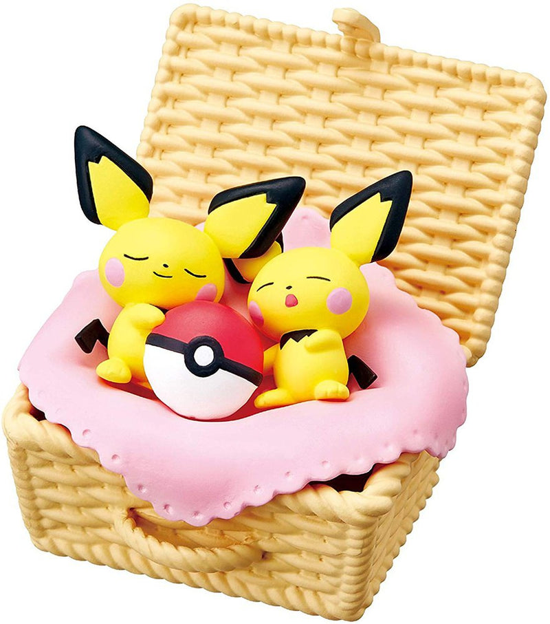 Pichu & Pichu Pokemon Utatane Basket Figure